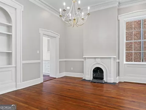 Living - 204 E Liberty St, Savannah, GA 31401 photo 3 of 6