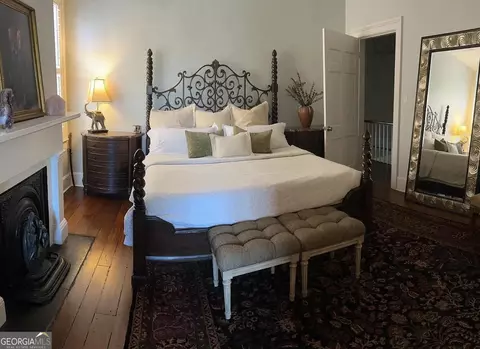 Bedroom - 204 E Liberty St, Savannah, GA 31401 photo 7 of 9