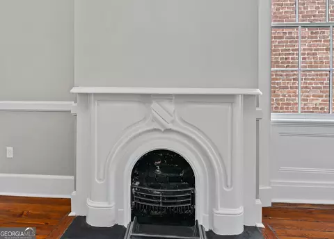 Living - 204 E Liberty St, Savannah, GA 31401 photo 4 of 6