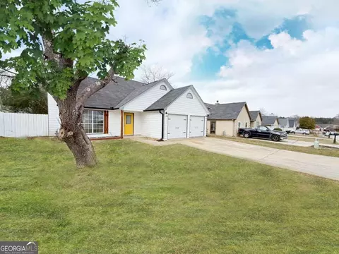 5953 Farmbrook Ln, Rex, GA 30273