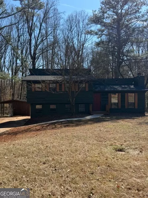 145 S Meadowcliff Cir, Carrollton, GA 30116