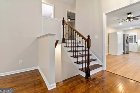 Entry Way - 2979 Appling Way, Chamblee, GA 30341 photo 2 of 3