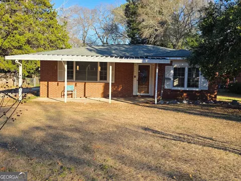 110 Lee St, Centerville, GA 31028