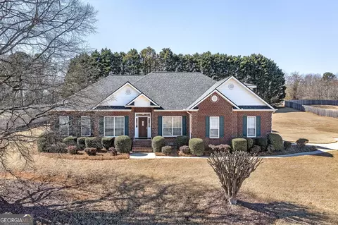 113 Highland Park Dr, Mcdonough, GA 30252