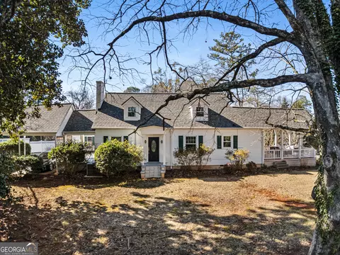 29 Mountain View Dr, Toccoa, GA 30577