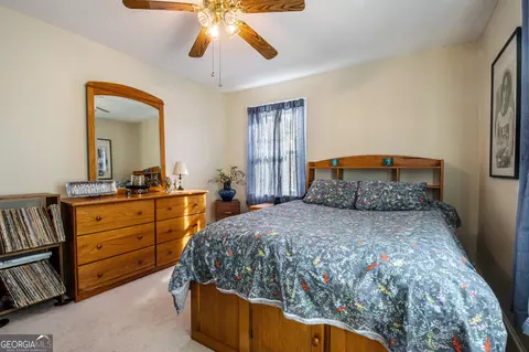 Bedroom - 29 Mountain View Dr, Toccoa, GA 30577 photo 2 of 6