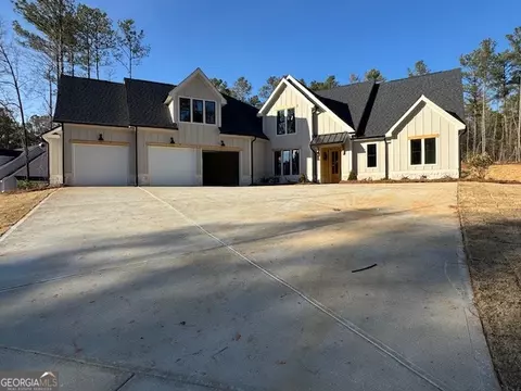 116 Heights Ave, Forsyth, GA 31029