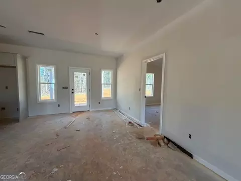 Living - 248 Robert Williams Rd, Pine Mountain, GA 31822 photo 1 of 3