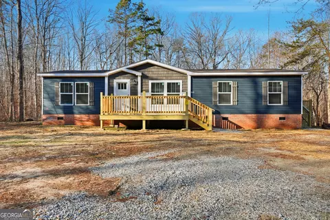 196 Hicks Trl, Toccoa, GA 30577
