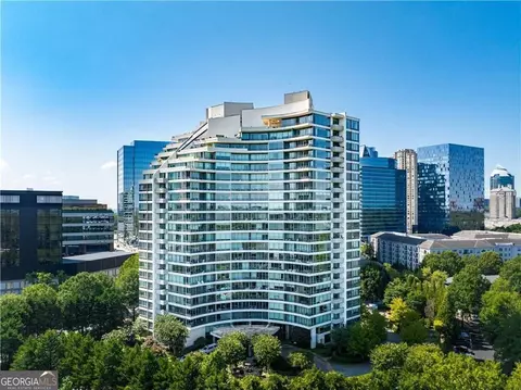 700 Park Regency Pl NE #501, Atlanta, GA 30326
