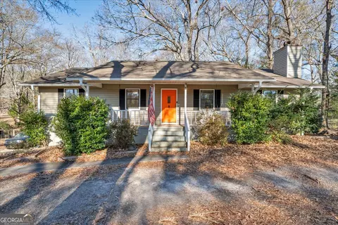 416 Moseley Rd, Byron, GA 31008