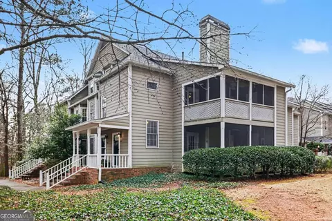 1405 Oakridge Cir, Decatur, GA 30033