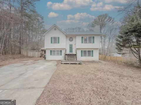 4381 Stoney Creek Ct, Loganville, GA 30052