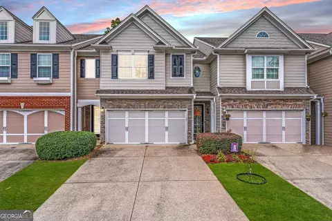 925 Pierce Ivy Ct, Lawrenceville, GA 30043