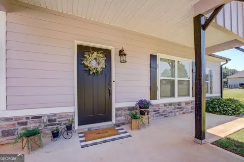 Exterior - 90 Cub Ln, Covington, GA 30016 photo 2 of 10