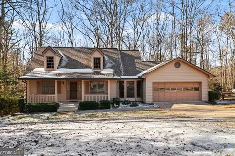 1940 Commonwealth Ct, Cumming, GA 30041