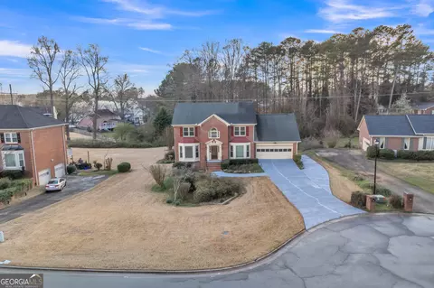 25 Darcee Ct, Lawrenceville, GA 30046