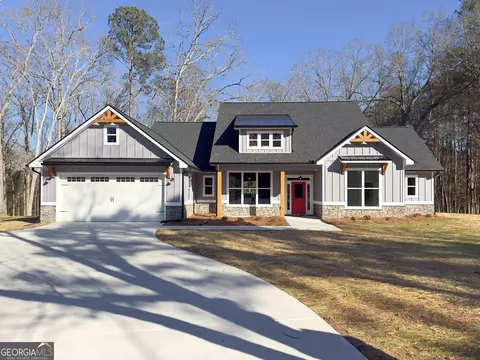 811 Barnetts Bridge Rd, Jackson, GA 30233