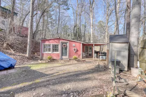 29 34th St, Ellijay, GA 30540