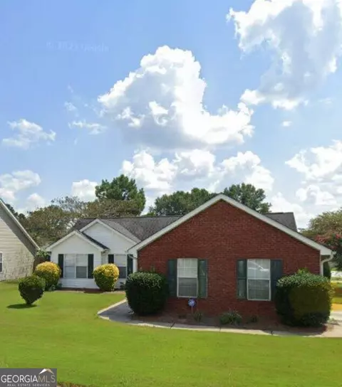 2305 Sugarleaf Trl, Hampton, GA 30228