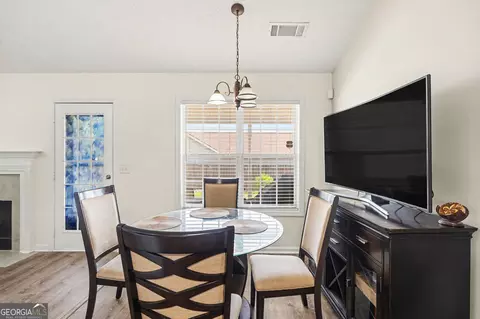 Dining - 2305 Sugarleaf Trl, Hampton, GA 30228 photo 2 of 2