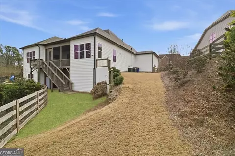 Exterior - 522 Edgewater Dr, Canton, GA 30115 photo 7 of 11