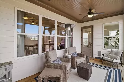Exterior - 522 Edgewater Dr, Canton, GA 30115 photo 2 of 11