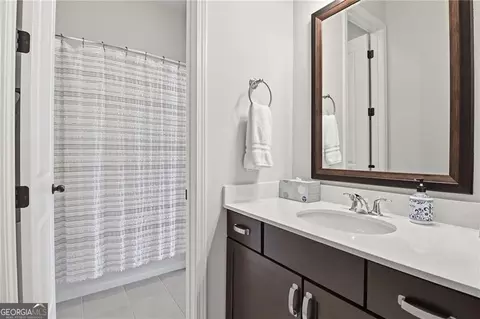 Bath - 522 Edgewater Dr, Canton, GA 30115 photo 3 of 4