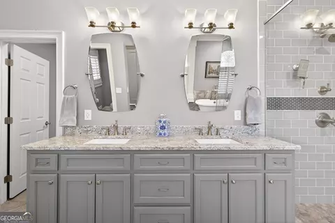 Bath - 2761 Calloway Ct, Duluth, GA 30097 photo 3 of 10