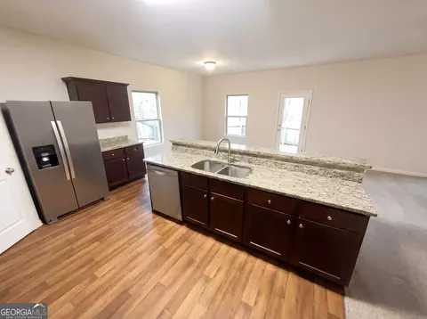 Kitchen - 1418 Turning Leaf Ln, Pendergrass, GA 30567 photo 2 of 4