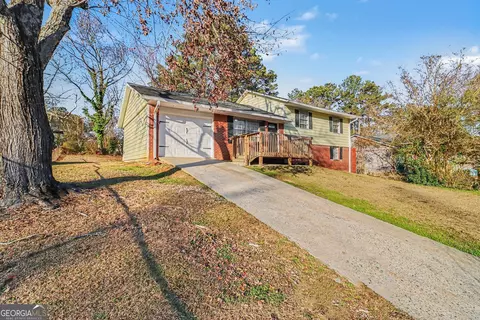 56 Crystal River Dr, Riverdale, GA 30274