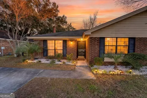 12 Peach Ct, Savannah, GA 31419