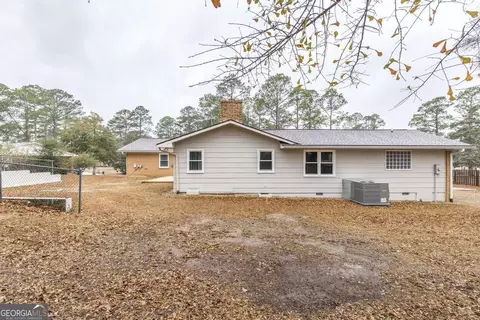 Exterior - 411 Pine Forrest, Dublin, GA 31021 photo 8 of 9
