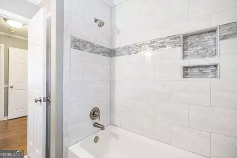 Bath - 411 Pine Forrest, Dublin, GA 31021 photo 1 of 6