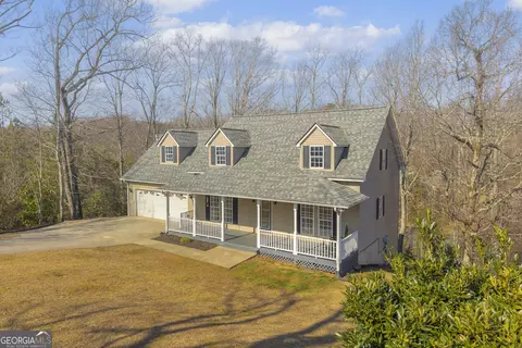 76 Cottonwood Ln, Cleveland, GA 30528
