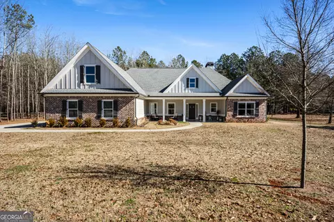 2736 Jones Holly Rd, Good Hope, GA 30641