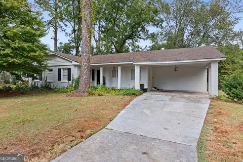1909 Azalea Dr, Valdosta, GA 31602
