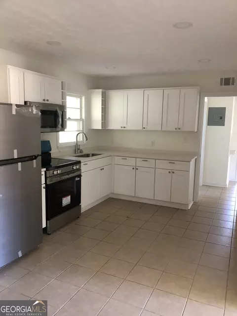 Kitchen - 1716 44th St, Valley, AL 36854 photo 1 of 1