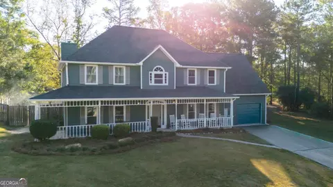 1928 Stonewood Dr, Lithia Springs, GA 30122