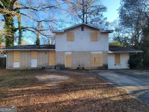 745 S Carter Dr, Jonesboro, GA 30236