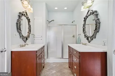 Bath - Undisclosed, Barnesville, GA 30204 photo 1 of 2