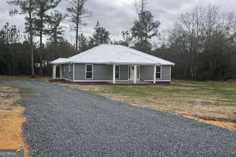 101 Bluegill Rd, Vienna, GA 31092
