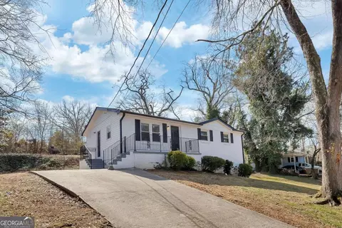 664 Rail Splitter Dr NE, Kennesaw, GA 30144