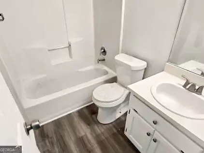 Bath - 800 Mills Dr, Covington, GA 30016 photo 1 of 2