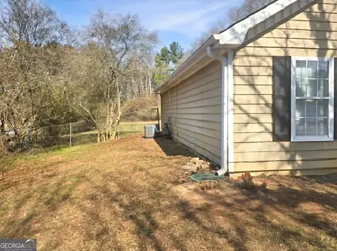 Exterior - 800 Mills Dr, Covington, GA 30016 photo 1 of 2