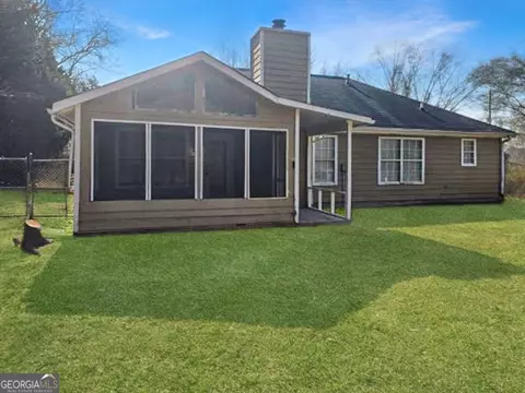 Exterior - 800 Mills Dr, Covington, GA 30016 photo 2 of 2