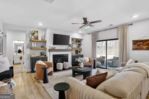 454 Carmichael Cir, Canton, GA 30115