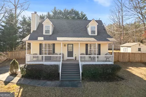 6720 Honeysuckle Ln, Gainesville, GA 30506