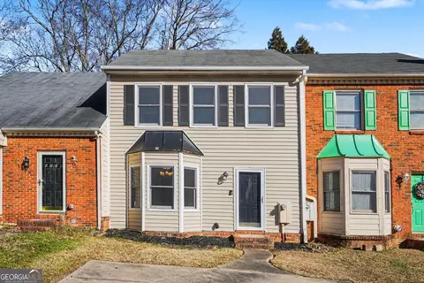 1230 Poplar Pointe SE, Smyrna, GA 30082