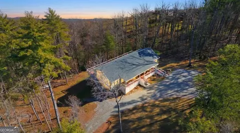 761 E Wolf Creek Rd, Tiger, GA 30576
